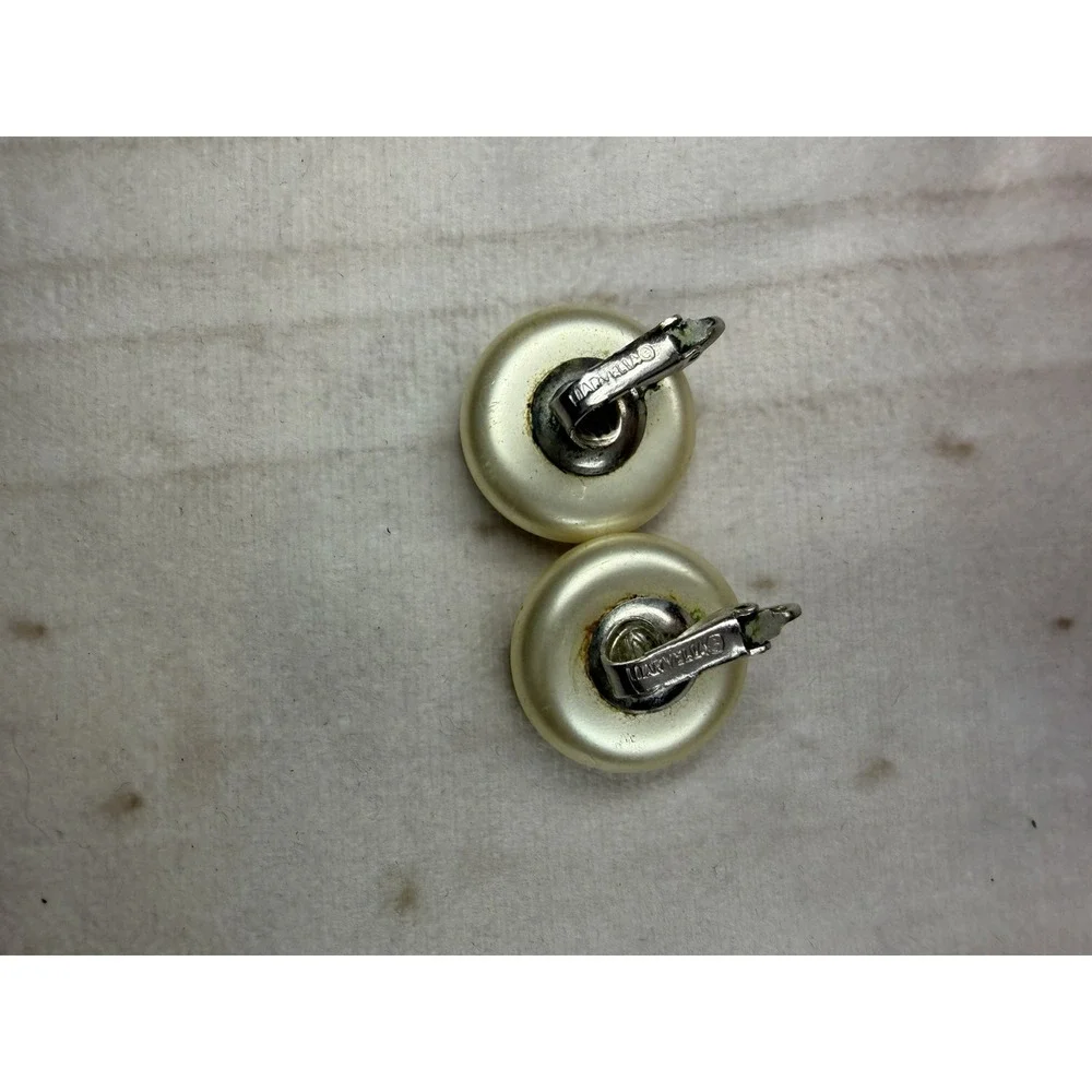 Vintage Marvella Large Faux Pearl Clip On Earrings‎ Ivory Ornate Old Money